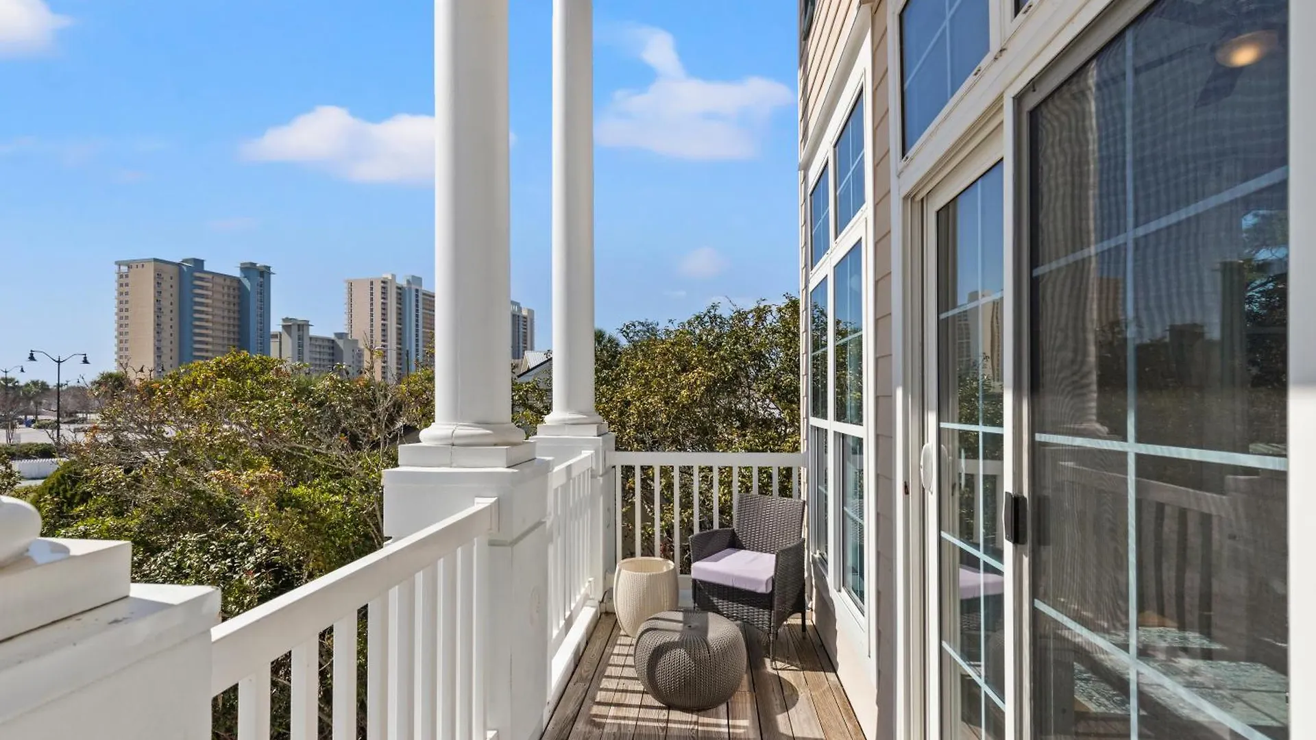 Sailors Cove: 5-Bedroom, 45 Baths, Sleeps 12! Steps Away From The Beach! Panama City Beach Tatil Evi